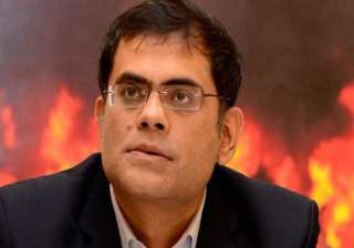 pak tv anchor raza rumi escapes militant attack... pak tv anchor raza rumi escapes militant attack...