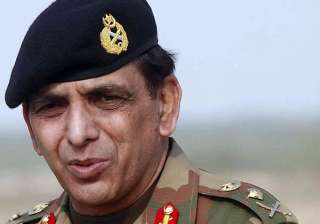 pak army chief gen kayani s brother visits india... pak army chief gen kayani s brother visits india...
