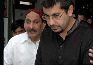 pak chief justice recuses himself from son s case... pak chief justice recuses himself from son s case...