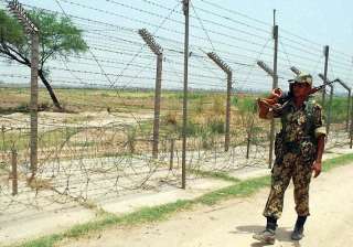 pak troops put on high alert along loc - India TV pak troops put on high alert along loc - India TV