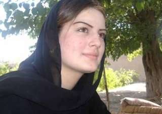 pashto singer ghazala javed and her father shot... pashto singer ghazala javed and her father shot...