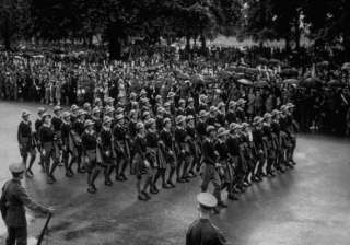 rare pics of women fighting world war two - India... rare pics of women fighting world war two - India...