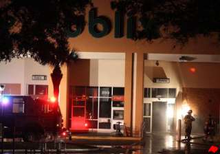 small plane crashes into florida shopping centre... small plane crashes into florida shopping centre...