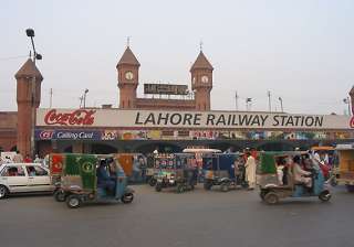 3 killed as blast rocks lahore railway station -... 3 killed as blast rocks lahore railway station -...