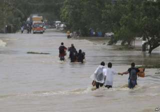 typhoon nari kills 12 in philippines - India TV typhoon nari kills 12 in philippines - India TV