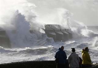 uk europe battered by storm 13 dead thousands... uk europe battered by storm 13 dead thousands...
