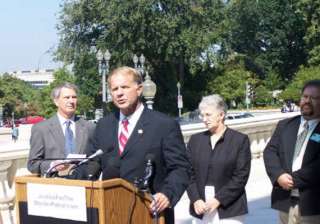 us says pak aid to continue but legislators want... us says pak aid to continue but legislators want...