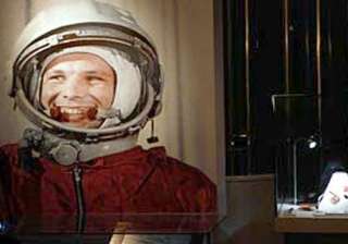 50 years ago man s first flight to space - India... 50 years ago man s first flight to space - India...
