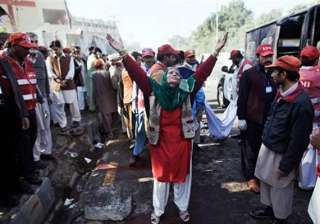 19 killed in pak blast - India TV 19 killed in pak blast - India TV