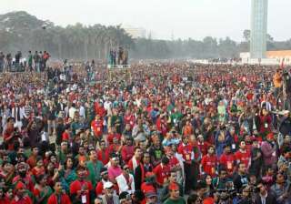 2.5 lakh people in bangladesh sing national... 2.5 lakh people in bangladesh sing national...