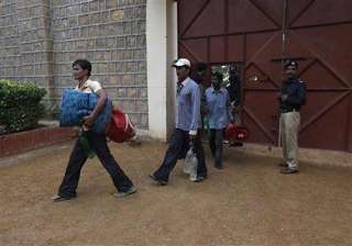 362 indian prisoners repatriated from pakistan -... 362 indian prisoners repatriated from pakistan -...