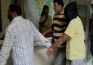 5 held in gangrape case cops hunting mobile which... 5 held in gangrape case cops hunting mobile which...