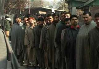 3.5 lakh first time voters in kashmir this lok... 3.5 lakh first time voters in kashmir this lok...