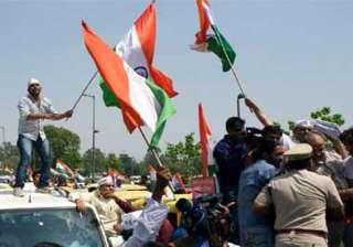 aap complains to ec about delay in getting nocs... aap complains to ec about delay in getting nocs...