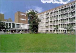 aiims conducts workshop on knee joint surgeries... aiims conducts workshop on knee joint surgeries...