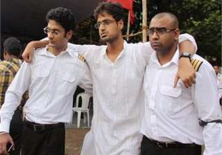 ai pilots indefinite fast enters sixth day two... ai pilots indefinite fast enters sixth day two...