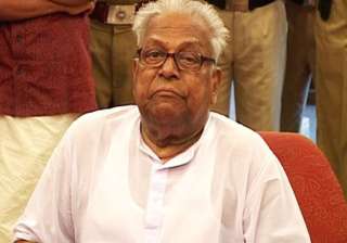 achuthanandan questioned by vigilance bureau in... achuthanandan questioned by vigilance bureau in...