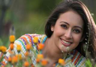 actor preeti jhingiani campaigns for gadkari -... actor preeti jhingiani campaigns for gadkari -...