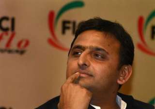 akhilesh accuses media of highlighting only up... akhilesh accuses media of highlighting only up...