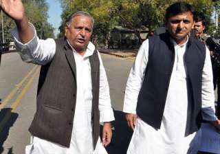 akhilesh says mulayam will be cm if sp is voted... akhilesh says mulayam will be cm if sp is voted...