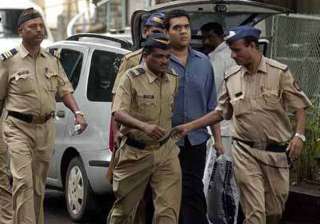 alistair pereira surrenders before mumbai court -... alistair pereira surrenders before mumbai court -...