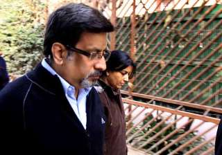 allahabad hc issues notice to rajesh talwar in... allahabad hc issues notice to rajesh talwar in...