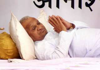 anna hazare admitted to pune hospital - India TV anna hazare admitted to pune hospital - India TV