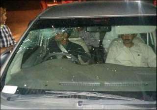 arvind kejriwal faces fresh protest in gujarat -... arvind kejriwal faces fresh protest in gujarat -...