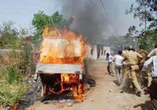 65 pc polling in assam - India TV 65 pc polling in assam - India TV