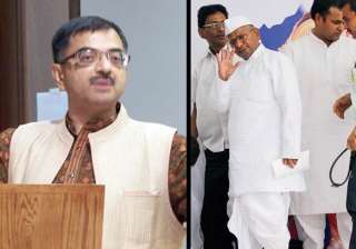 bjp attacks anna over bhushan father son in panel... bjp attacks anna over bhushan father son in panel...