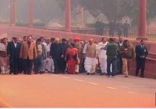 bjp leaders ask president for early reconvening... bjp leaders ask president for early reconvening...