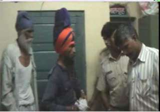 babas use knives kill one passenger injure 4 on... babas use knives kill one passenger injure 4 on...