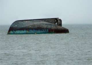 boat capsizes two persons missing - India TV boat capsizes two persons missing - India TV