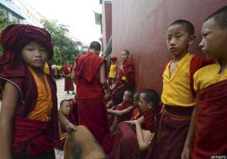 bodhgaya buddhist monks demand removal of hindus... bodhgaya buddhist monks demand removal of hindus...