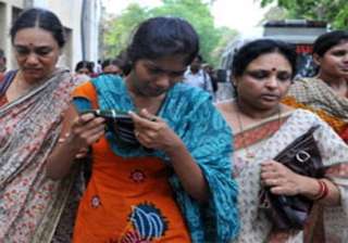 bodies of ap bus mishap victims shifted to... bodies of ap bus mishap victims shifted to...