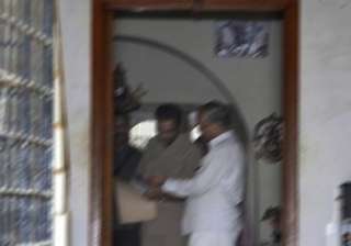 cbi searches premises of i t chief commissioner... cbi searches premises of i t chief commissioner...