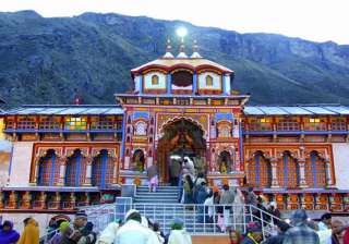 char dham yatra hit by snowfall rains - India TV char dham yatra hit by snowfall rains - India TV