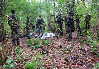 chhattisgarh 2 naxals killed in fierce encounter... chhattisgarh 2 naxals killed in fierce encounter...