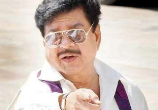 clash in patna over shatrughan s candidature -... clash in patna over shatrughan s candidature -...