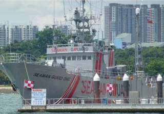 collector makes spot assessment of ship carrying... collector makes spot assessment of ship carrying...