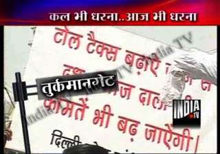 congress activists stage protests against delhi... congress activists stage protests against delhi...