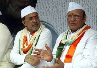 congress begins sardar sandesh yatra in gujarat -... congress begins sardar sandesh yatra in gujarat -...