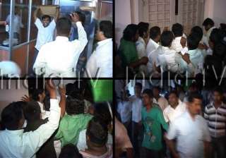 congress workers ransack kalmadi s office in pune... congress workers ransack kalmadi s office in pune...