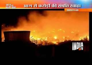 crores worth goods gutted in khanna paper mill... crores worth goods gutted in khanna paper mill...