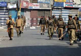 curfew continues in dhanbad death toll 4 - India... curfew continues in dhanbad death toll 4 - India...