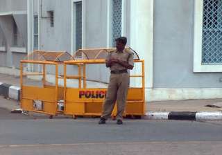 curfew in yanam near puducherry after workers... curfew in yanam near puducherry after workers...