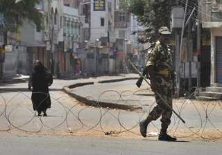 curfew to be lifted for a day in old hyderabad -... curfew to be lifted for a day in old hyderabad -...
