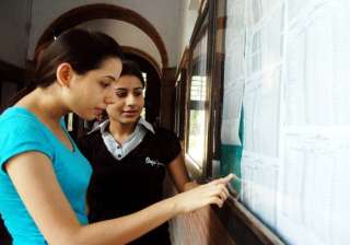 du 2nd list out cut off drops admission in b.com... du 2nd list out cut off drops admission in b.com...