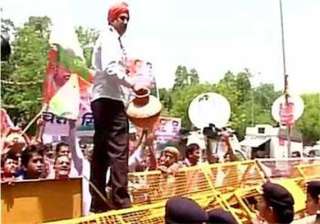 delhi congress continues protest over power water... delhi congress continues protest over power water...