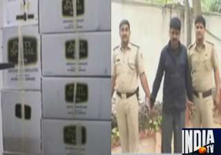 delhi police seizes 616 liquor bottles on poll... delhi police seizes 616 liquor bottles on poll...